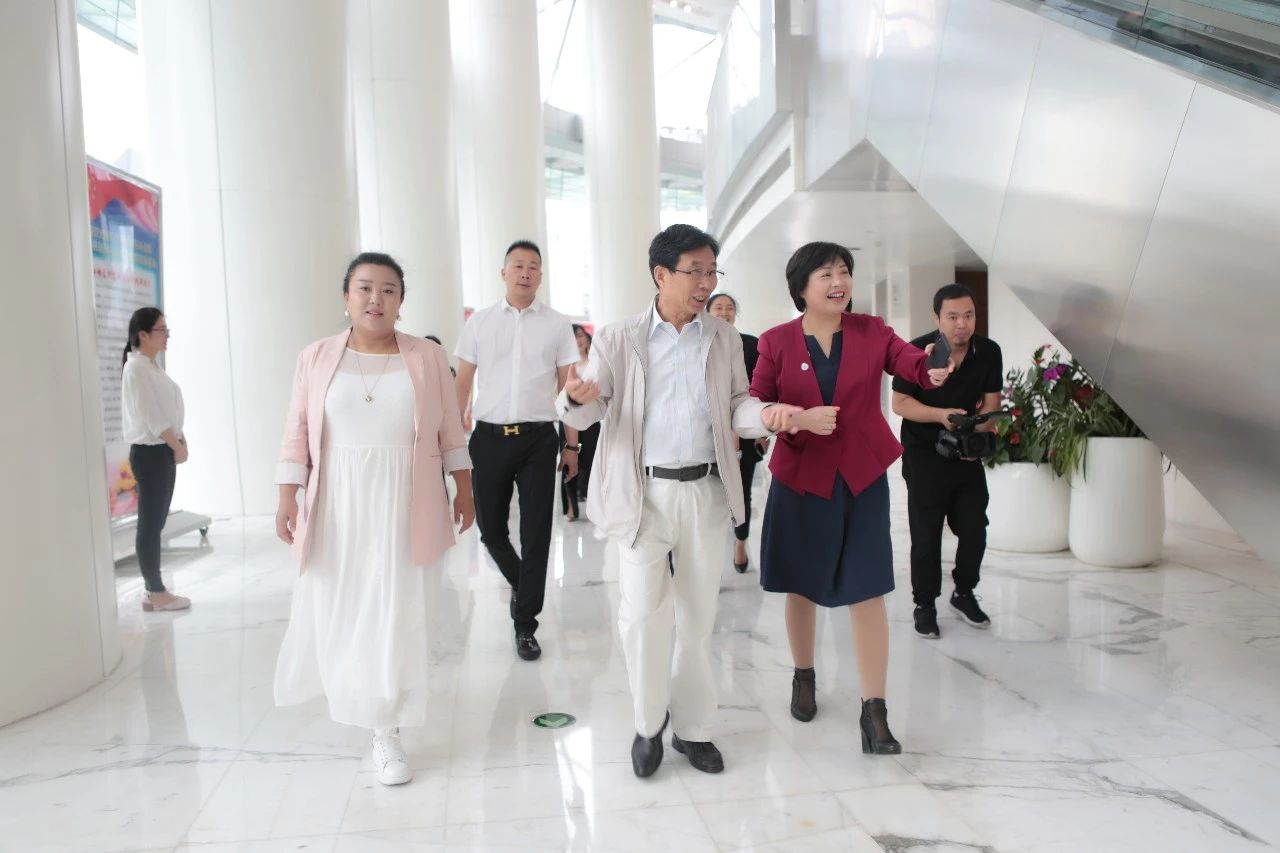 1528352444133824.png 1528352444133824.png