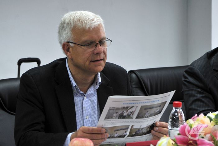 看內刊-700.jpg 看內刊-700.jpg