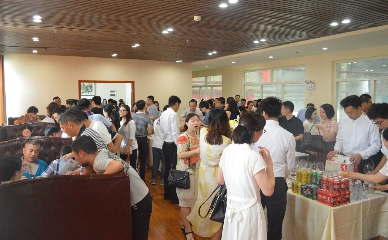 1532915485132331.jpg 1532915485132331.jpg