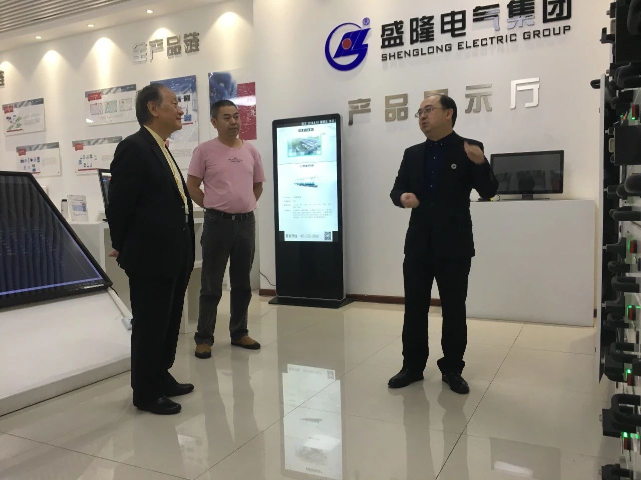 1534123227872253.jpg 1534123227872253.jpg