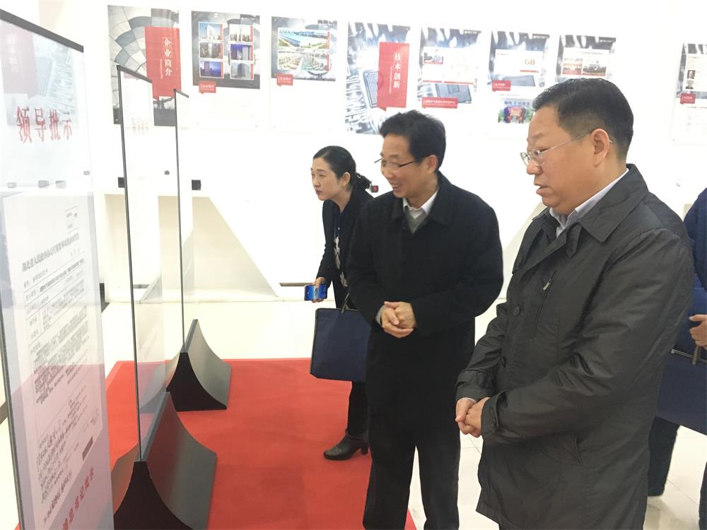 1545358365423931.jpg 同窗聽.jpg