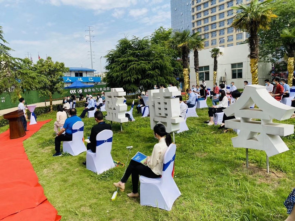 1589598311999917.jpg 花絮3.jpg