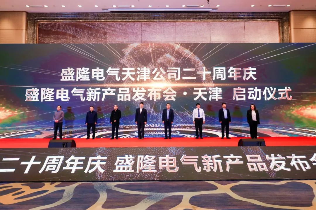 1739757875619175.jpg 640 (6).jpg