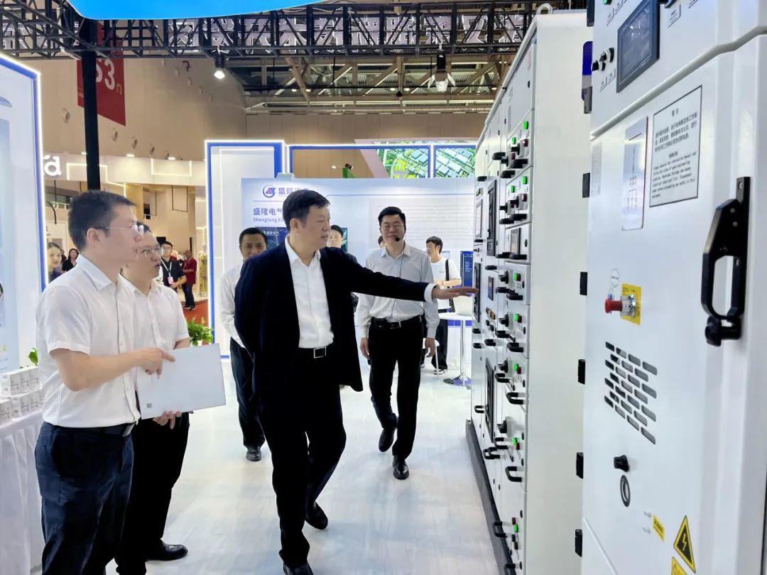 1754221837115179.jpg 1754221837115179.jpg