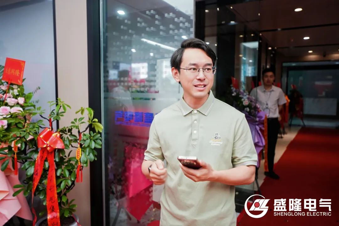 1754225322363546.jpg 1754225322363546.jpg